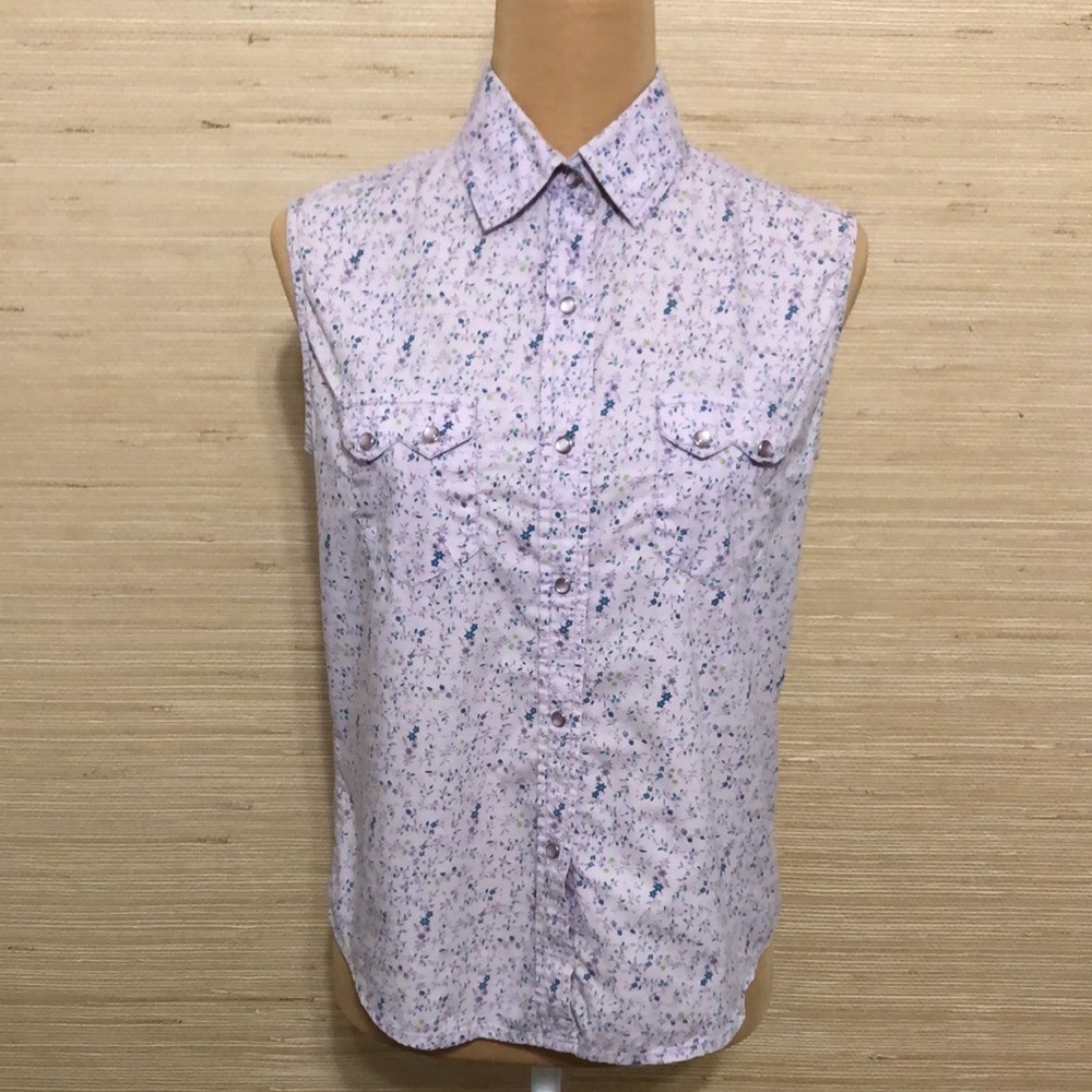 Crazy Cowgirl Lilac Purple Pearl Snap Floral Print I Sleeveless Collared Top Sm